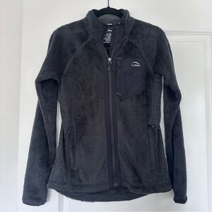 L.L. Bean (XS) Black Fleece Zip Up Jacket with Two Zippered Pockets & Logo Decal